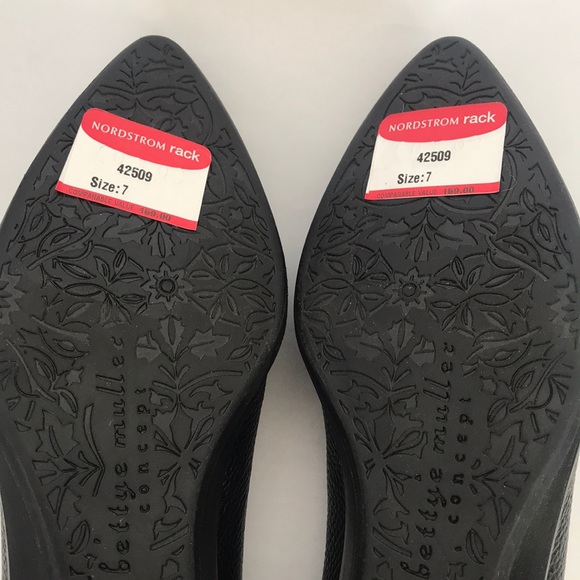 NIB Bettye Muller Concept Chet Leather Loafer 7 - Picture 12 of 14